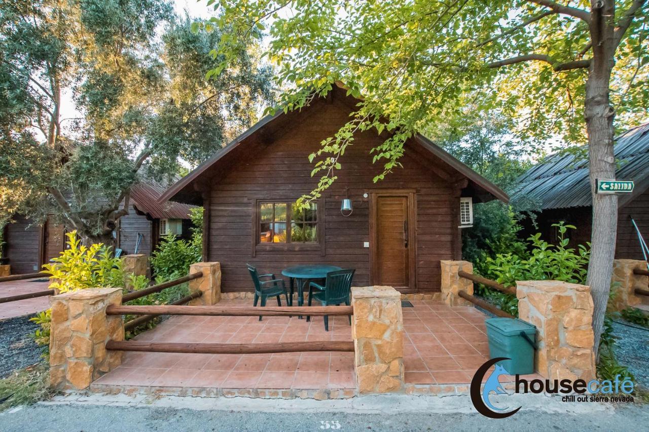 Fuente Del Lobo Glamping & Bungalows - Adults Only Pinos Genil Exterior foto