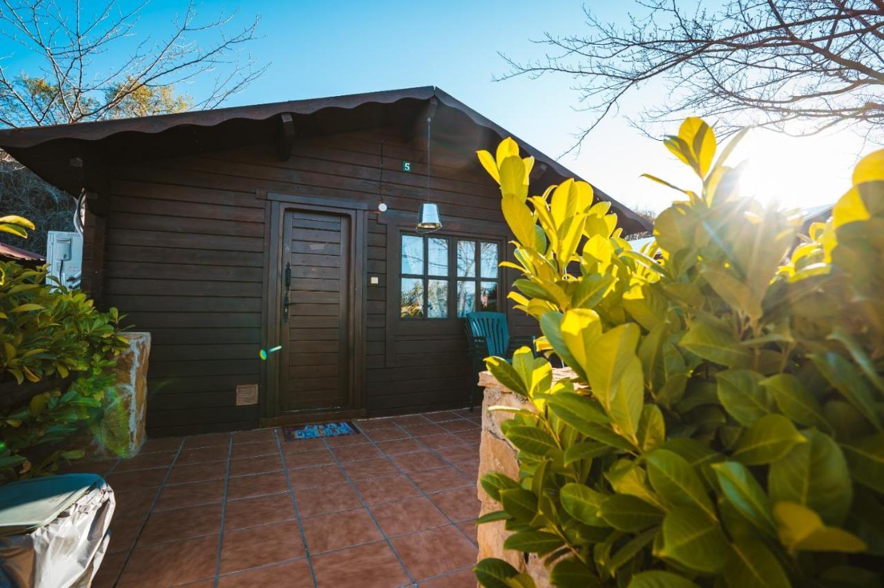 Fuente Del Lobo Glamping & Bungalows - Adults Only Pinos Genil Exterior foto