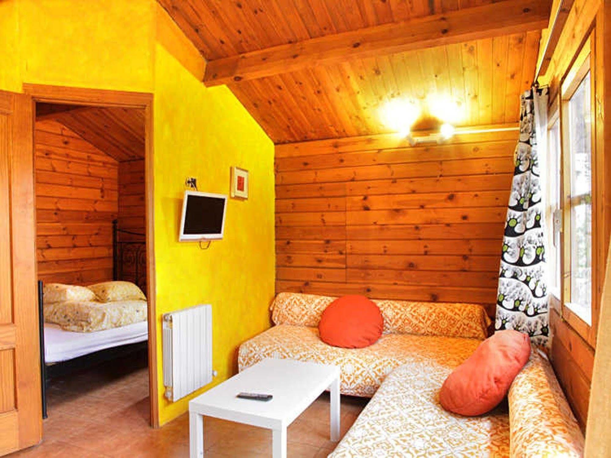 Fuente Del Lobo Glamping & Bungalows - Adults Only Pinos Genil Exterior foto