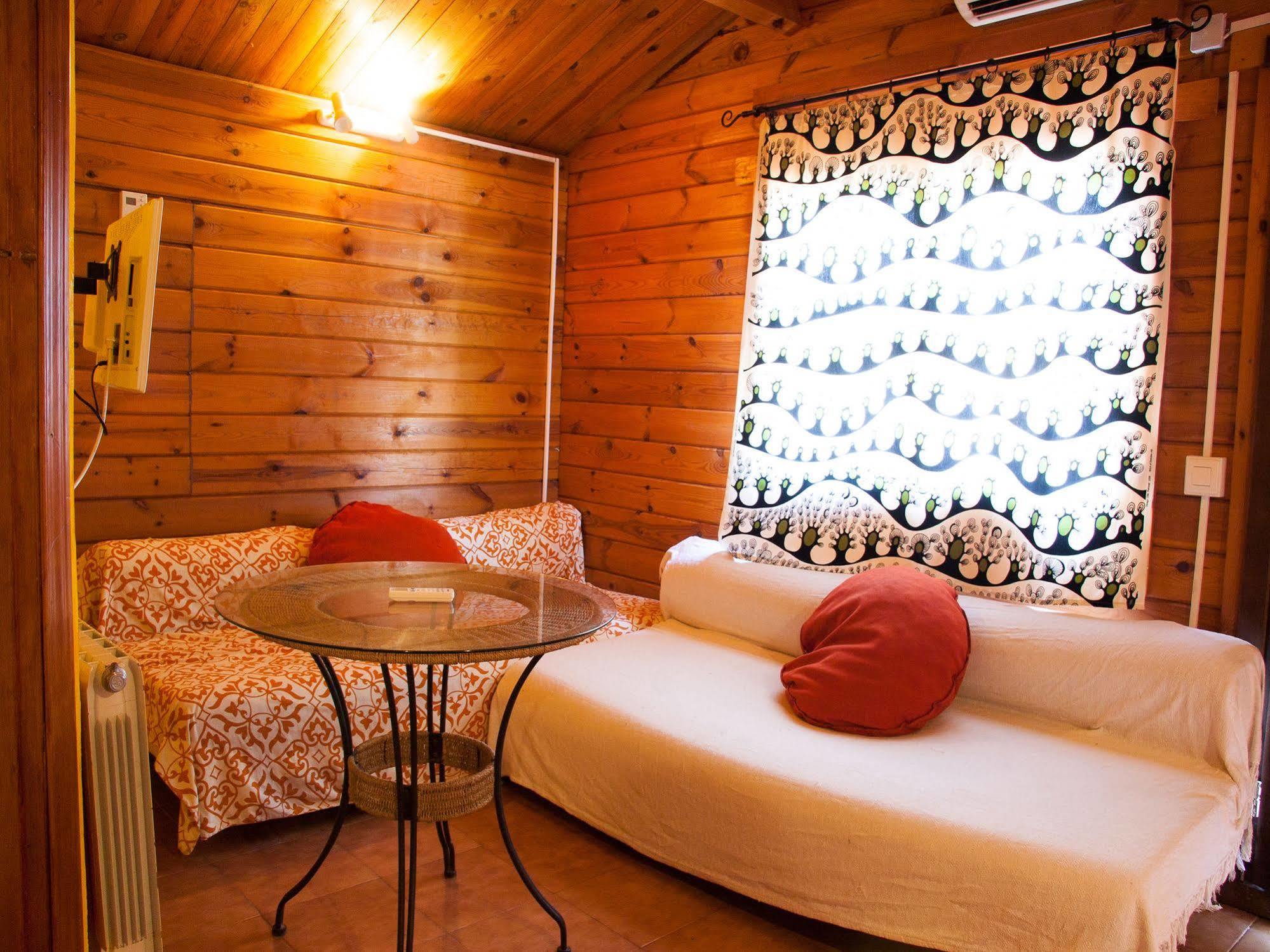 Fuente Del Lobo Glamping & Bungalows - Adults Only Pinos Genil Exterior foto